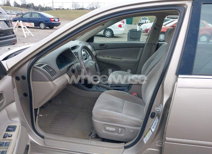 Photo 5 of 2004 Toyota Camry LE V6 (VIN 4T1BF32K54U569041)