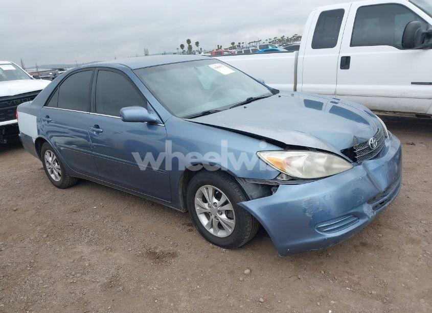 2004 Toyota Camry LE V6 (VIN 4T1BF32K54U572537) main photo