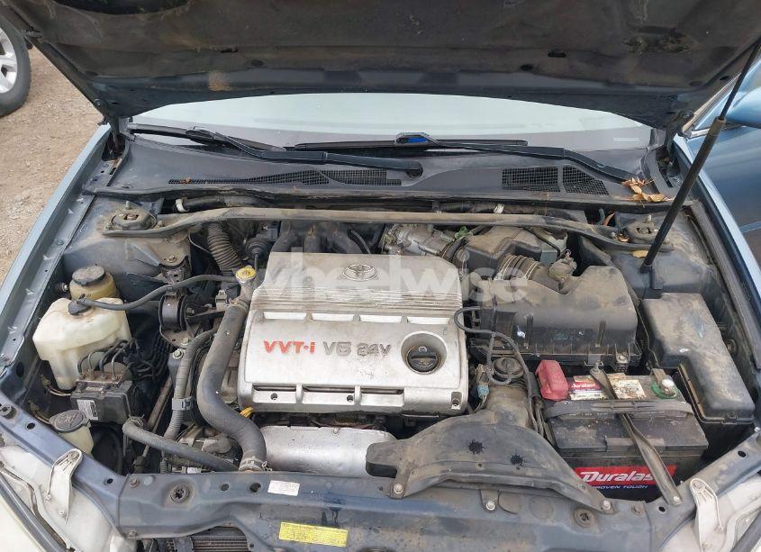 Photo 10 of 2004 Toyota Camry LE V6 (VIN 4T1BF32K54U572537)
