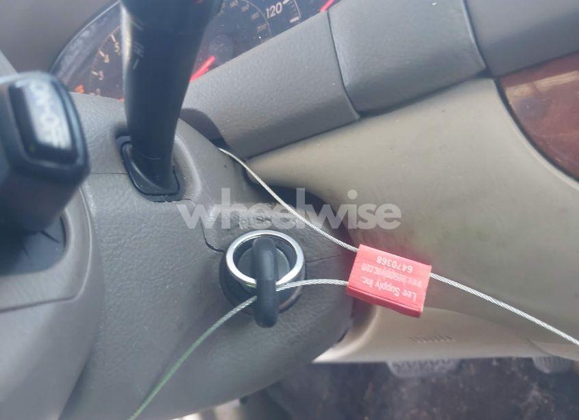Photo 11 of 2005 Toyota Camry XLE V6 (VIN 4T1BF32K55U095027)