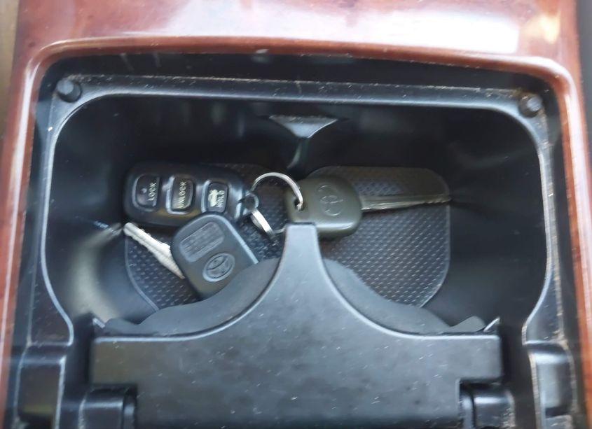 Photo 11 of 2005 Toyota Camry XLE V6 (VIN 4T1BF32K55U600175)