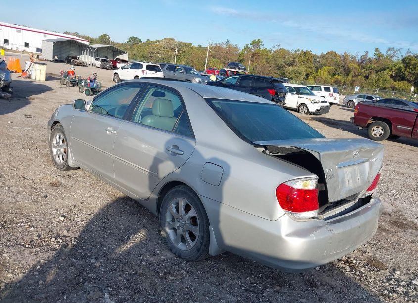 Photo 3 of 2005 Toyota Camry XLE V6 (VIN 4T1BF32K55U600175)