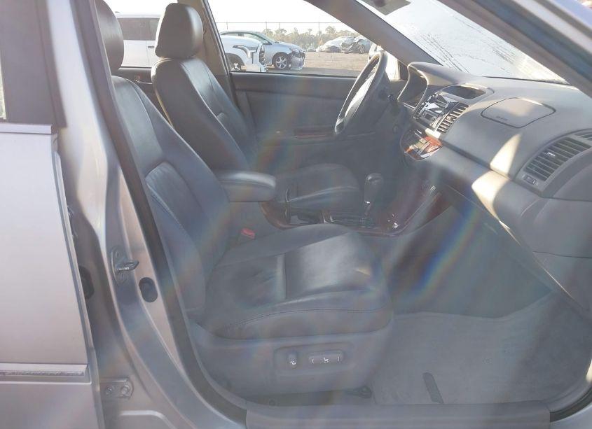 Photo 5 of 2005 Toyota Camry XLE V6 (VIN 4T1BF32K55U600175)