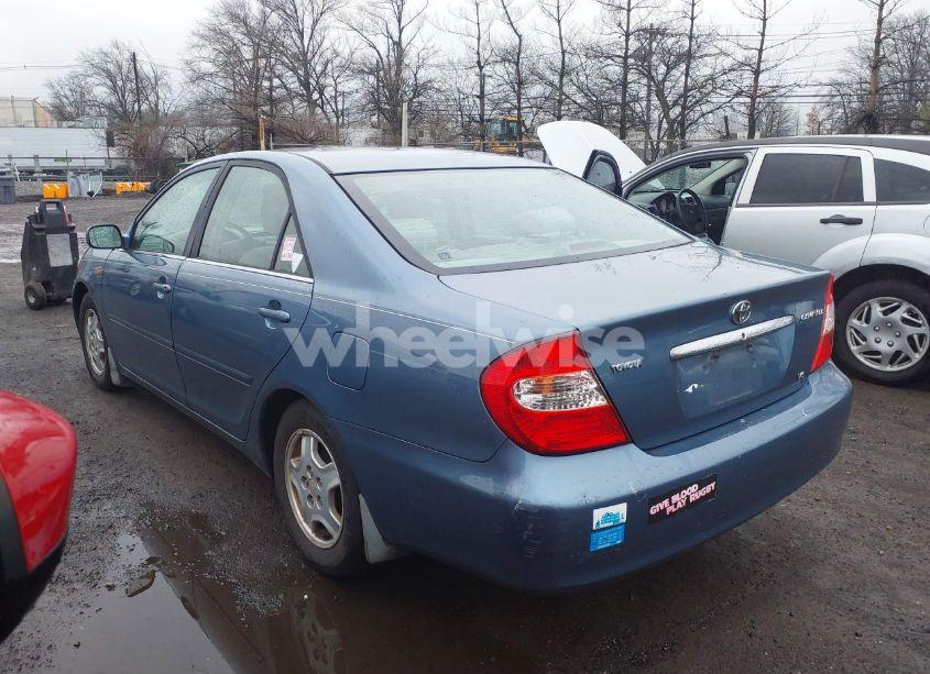 Photo 3 of 2002 Toyota Camry LE V6 (VIN 4T1BF32K62U526406)