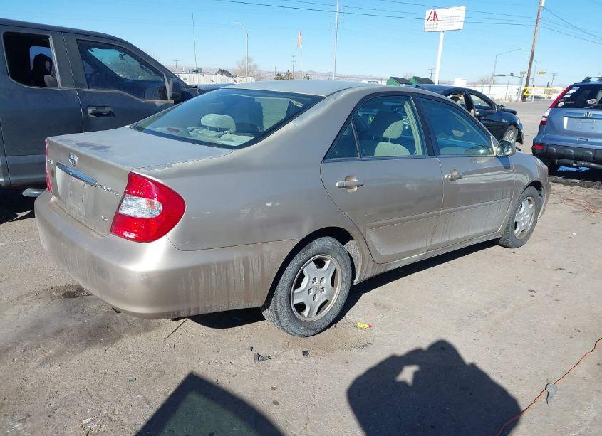 Photo 4 of 2002 Toyota Camry LE V6 (VIN 4T1BF32K62U530861)