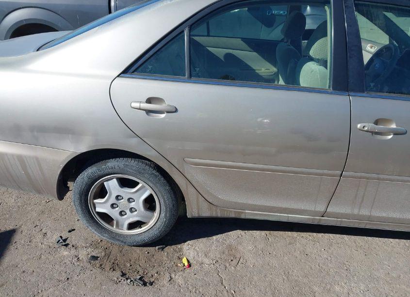 Photo 6 of 2002 Toyota Camry LE V6 (VIN 4T1BF32K62U530861)