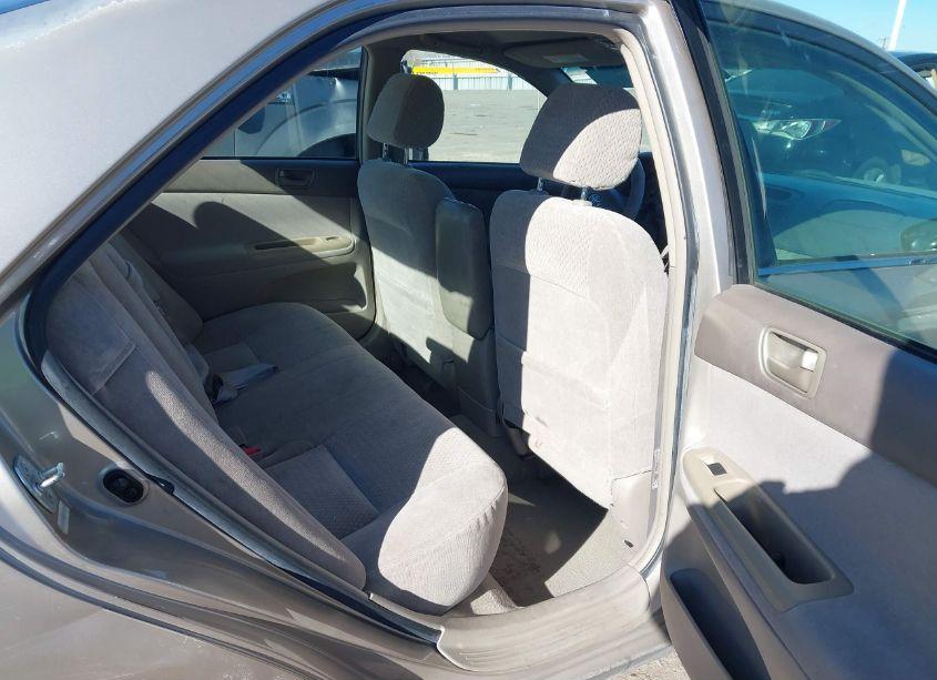 Photo 8 of 2002 Toyota Camry LE V6 (VIN 4T1BF32K62U530861)