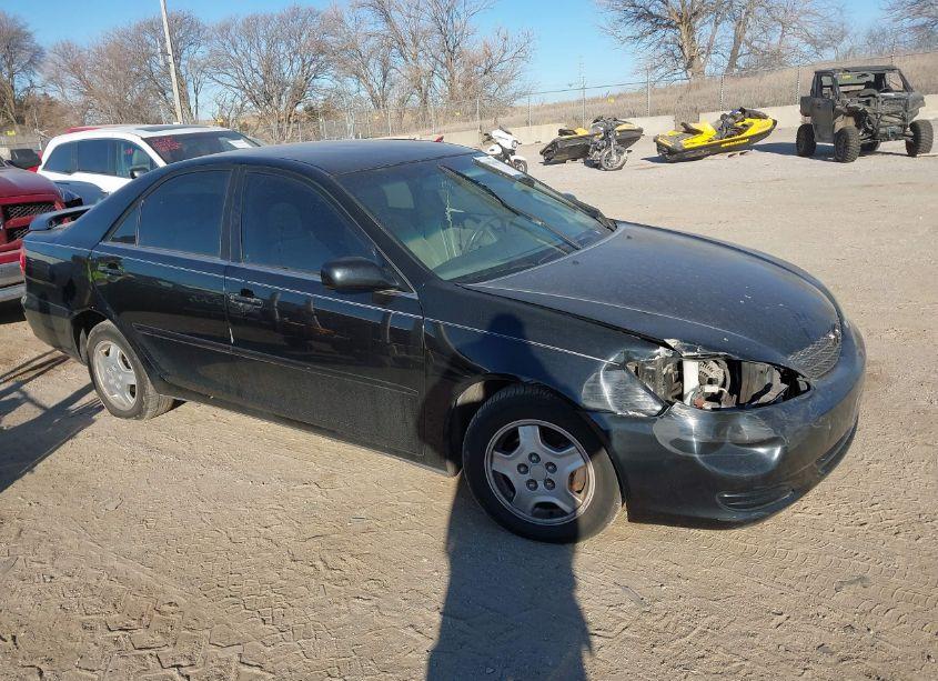 2003 Toyota Camry LE V6 (VIN 4T1BF32K63U045881) main photo