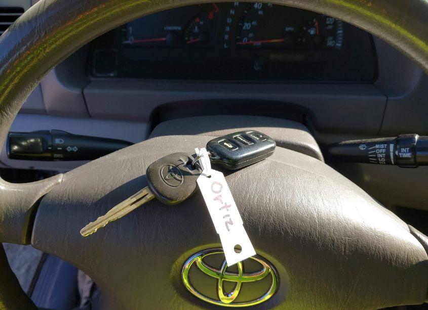 Photo 11 of 2003 Toyota Camry LE V6 (VIN 4T1BF32K63U045881)