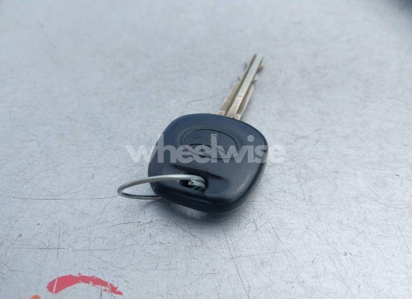 Photo 11 of 2003 Toyota Camry SE (VIN 4T1BF32K63U551033)