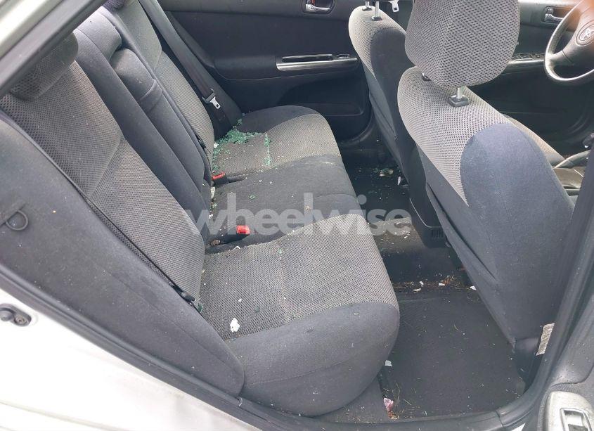 Photo 8 of 2003 Toyota Camry SE (VIN 4T1BF32K63U551033)