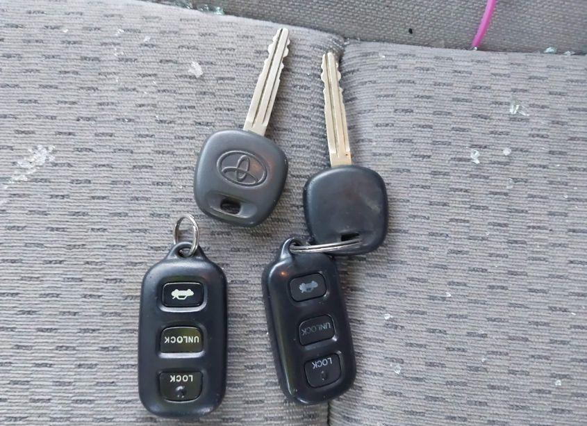 Photo 11 of 2003 Toyota Camry LE V6 (VIN 4T1BF32K63U552280)