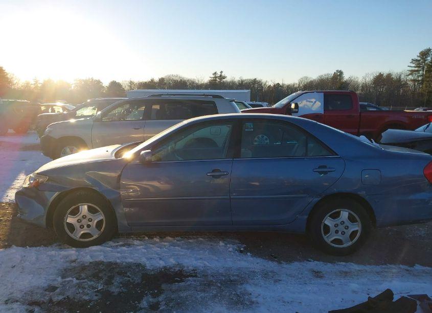 Photo 12 of 2003 Toyota Camry LE V6 (VIN 4T1BF32K63U552280)