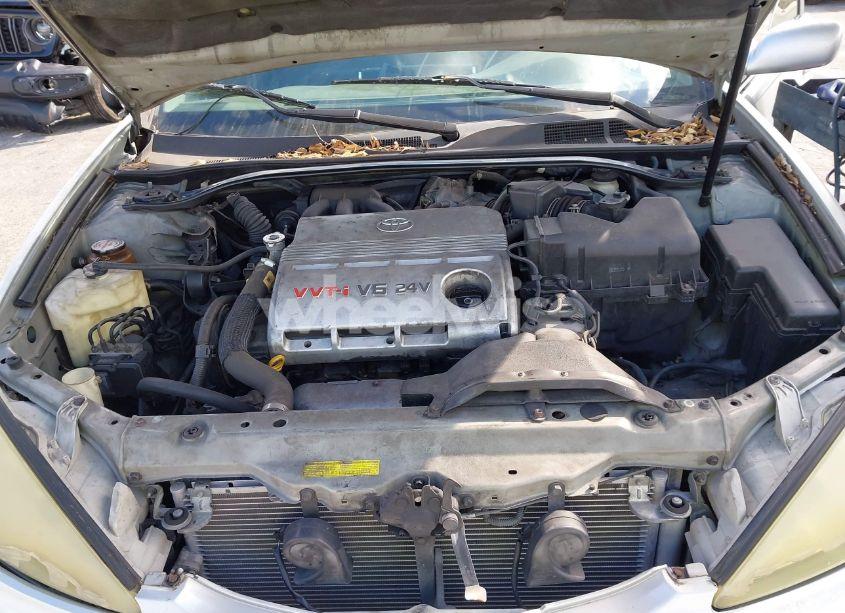 Photo 10 of 2004 Toyota Camry LE V6/XLE V6 (VIN 4T1BF32K64U063685)
