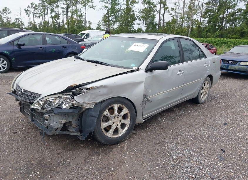 Photo 2 of 2005 Toyota Camry LE/XLE/SE (VIN 4T1BF32K65U097921)
