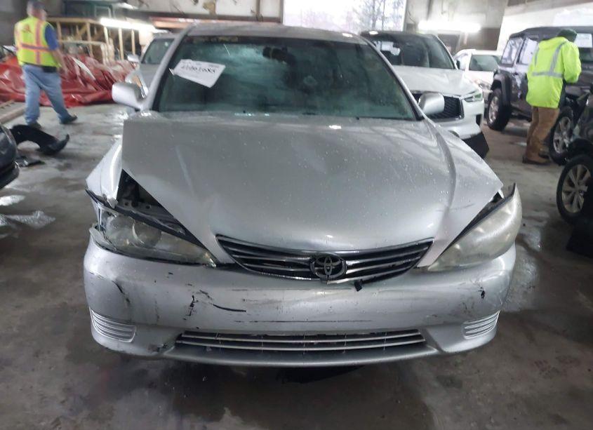 Photo 12 of 2005 Toyota Camry LE V6 (VIN 4T1BF32K65U601271)