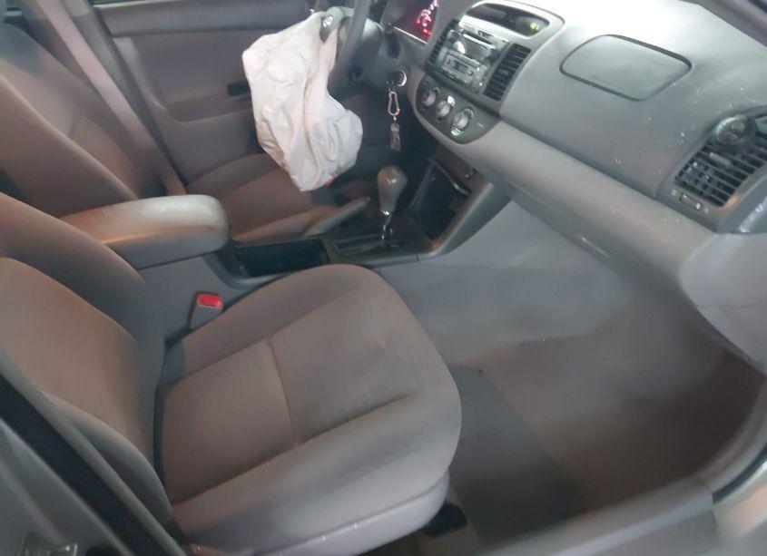 Photo 5 of 2005 Toyota Camry LE V6 (VIN 4T1BF32K65U601271)