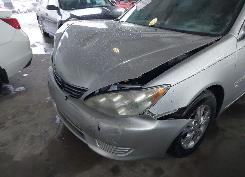 Photo 6 of 2005 Toyota Camry LE V6 (VIN 4T1BF32K65U601271)