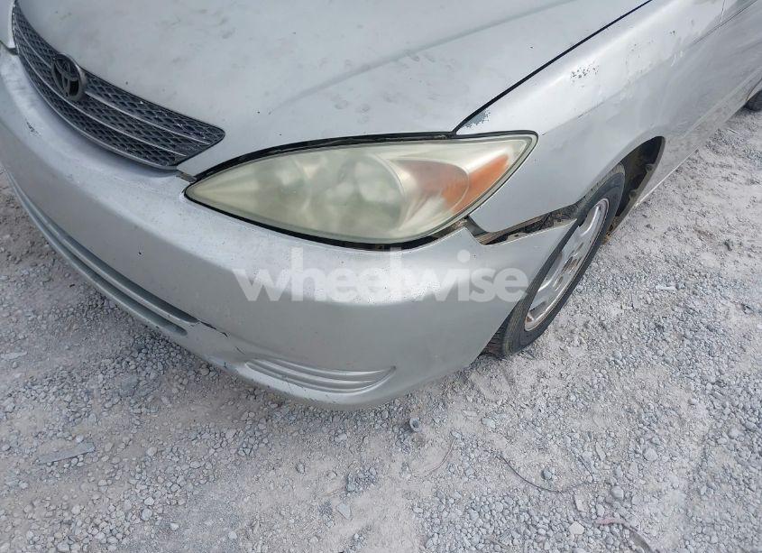 Photo 12 of 2002 Toyota Camry LE V6 (VIN 4T1BF32K72U005064)