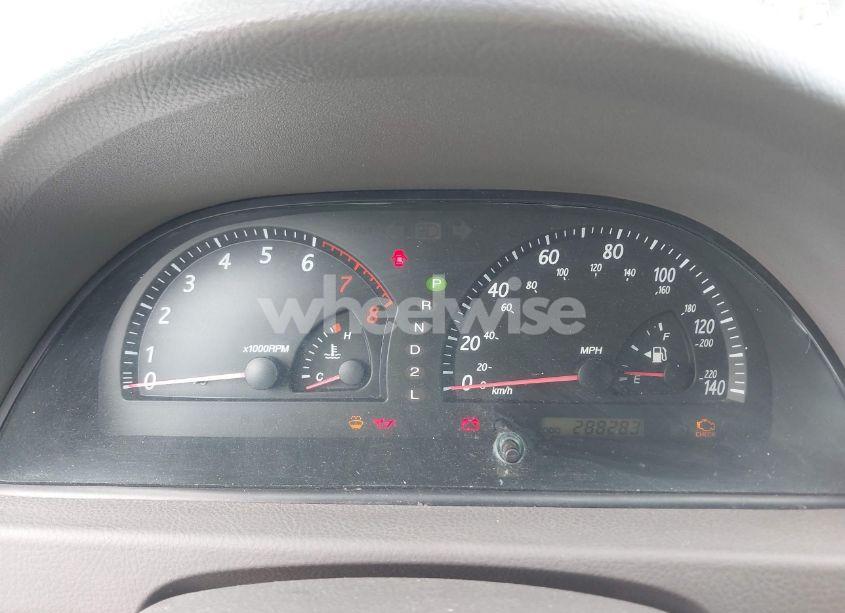 Photo 7 of 2002 Toyota Camry LE V6 (VIN 4T1BF32K72U005064)