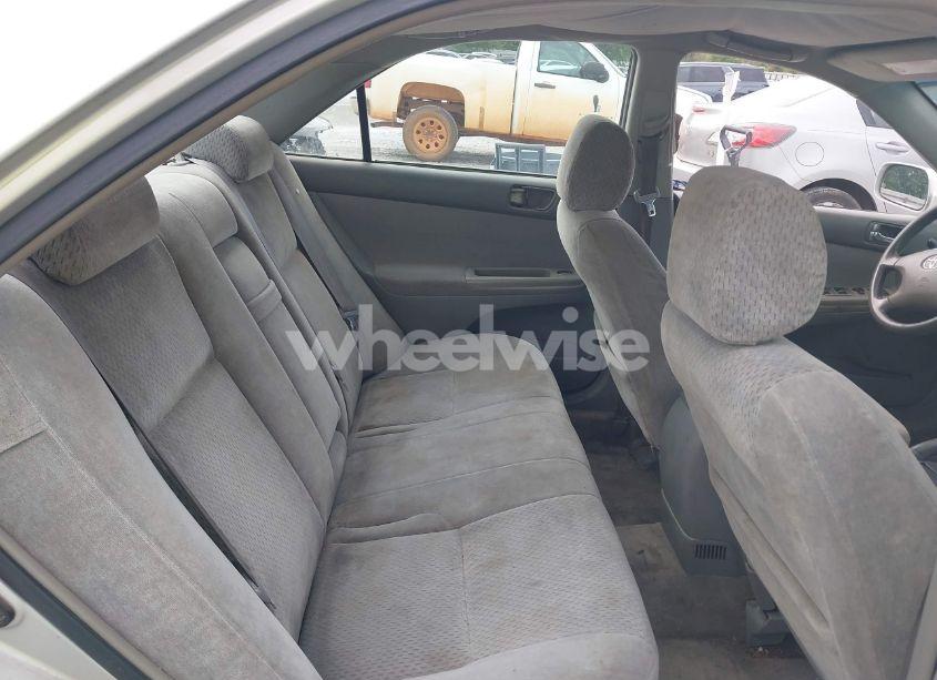 Photo 8 of 2002 Toyota Camry LE V6 (VIN 4T1BF32K72U005064)