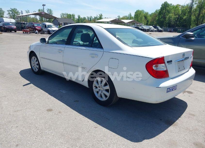 Photo 3 of 2002 Toyota Camry XLE V6 (VIN 4T1BF32K72U030756)