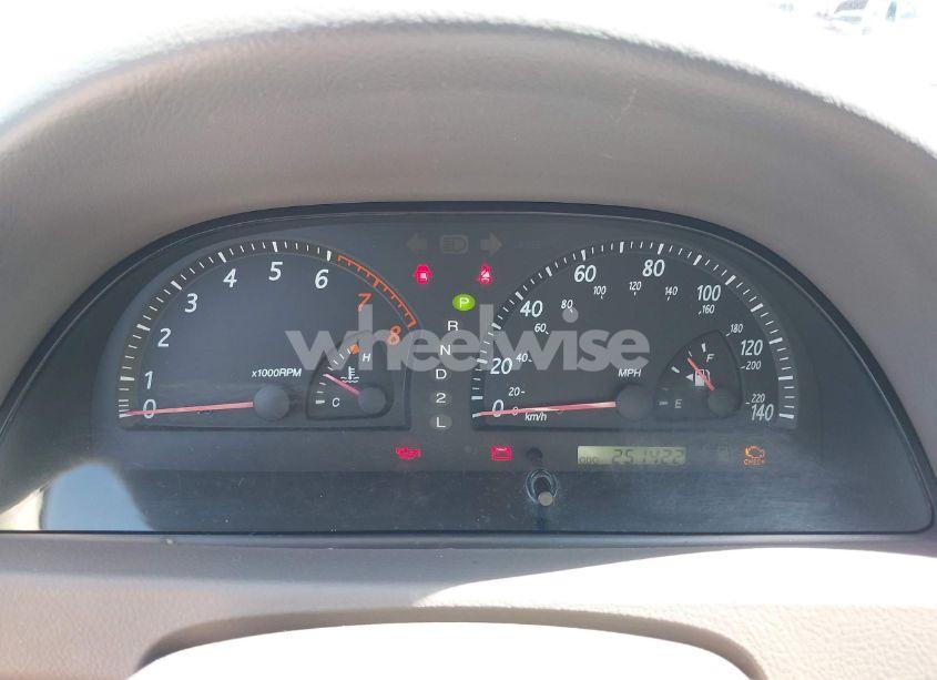 Photo 7 of 2002 Toyota Camry XLE V6 (VIN 4T1BF32K72U030756)