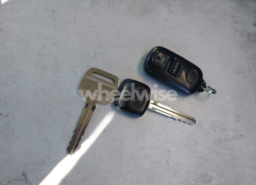 Photo 11 of 2002 Toyota Camry LE V6 (VIN 4T1BF32K72U035181)