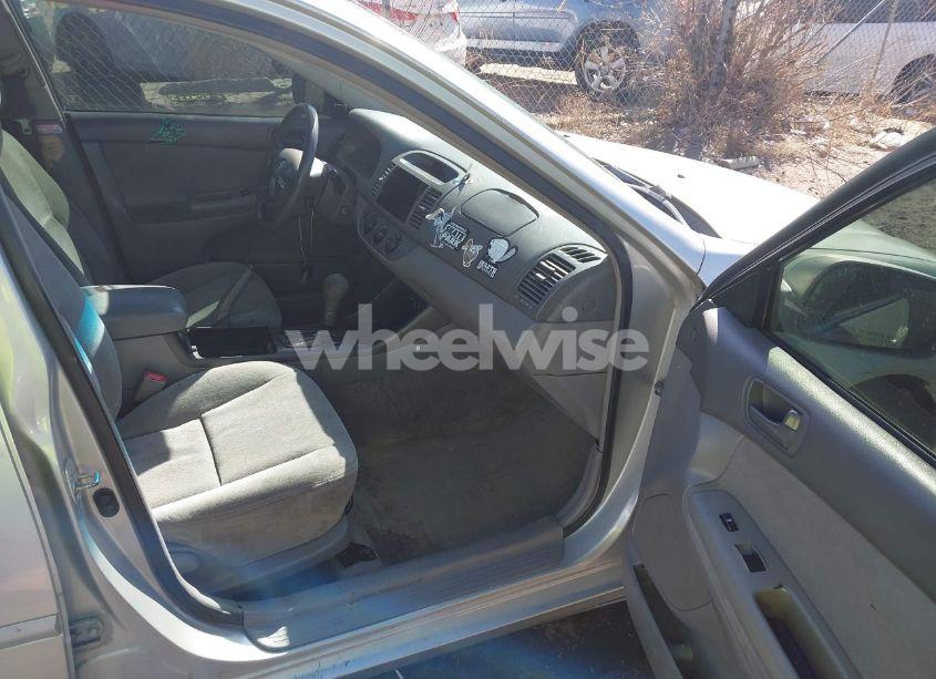 Photo 5 of 2002 Toyota Camry LE V6 (VIN 4T1BF32K72U035181)