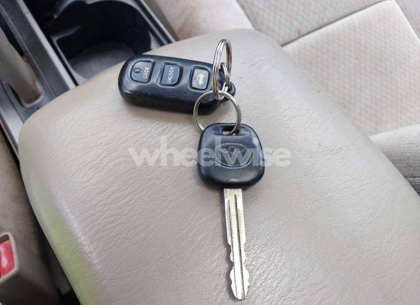 Photo 11 of 2003 Toyota Camry LE V6 (VIN 4T1BF32K73U037904)