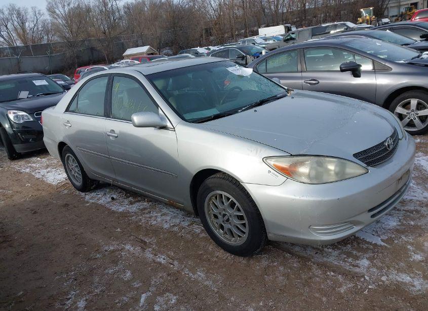 2003 Toyota Camry XLE V6 (VIN 4T1BF32K73U552112) main photo