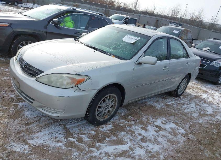 Photo 2 of 2003 Toyota Camry XLE V6 (VIN 4T1BF32K73U552112)