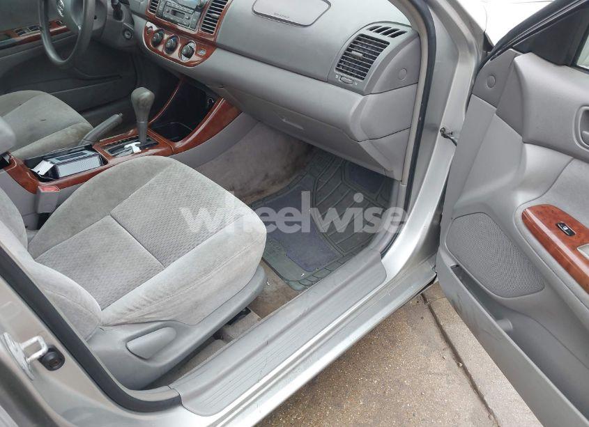 Photo 5 of 2003 Toyota Camry LE V6 (VIN 4T1BF32K73U566236)