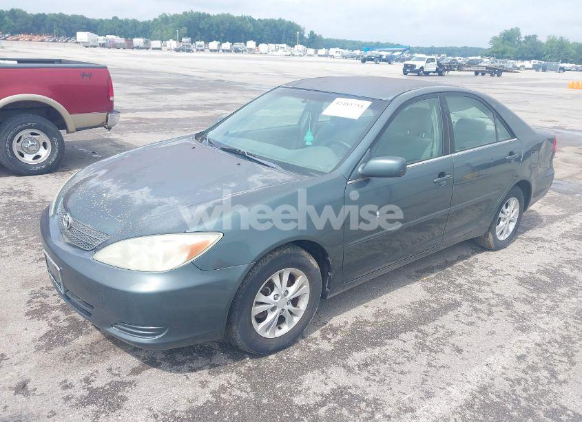 Photo 2 of 2004 Toyota Camry LE V6 (VIN 4T1BF32K74U071438)