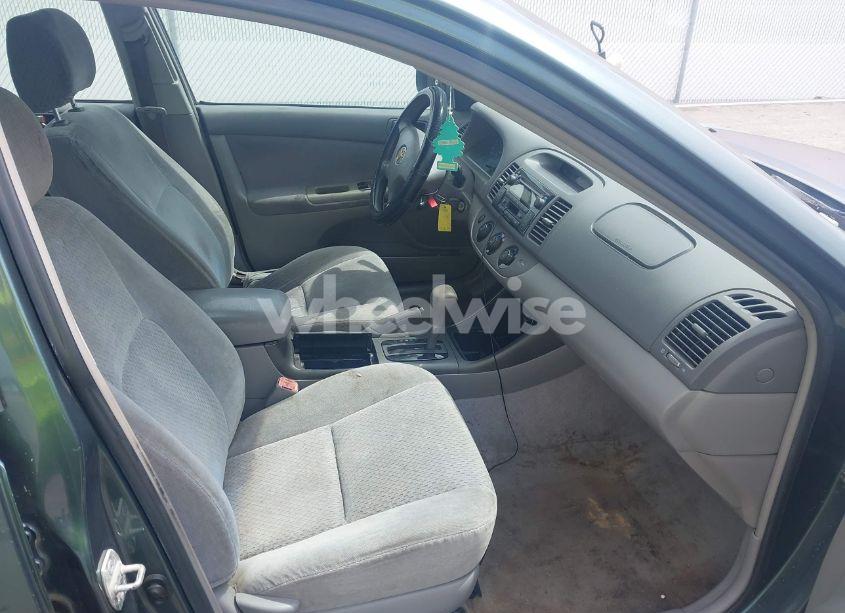 Photo 5 of 2004 Toyota Camry LE V6 (VIN 4T1BF32K74U071438)