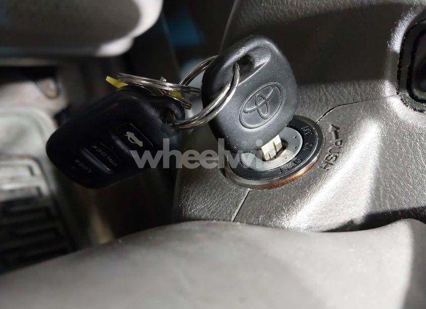 Photo 11 of 2004 Toyota Camry LE V6 (VIN 4T1BF32K74U568974)