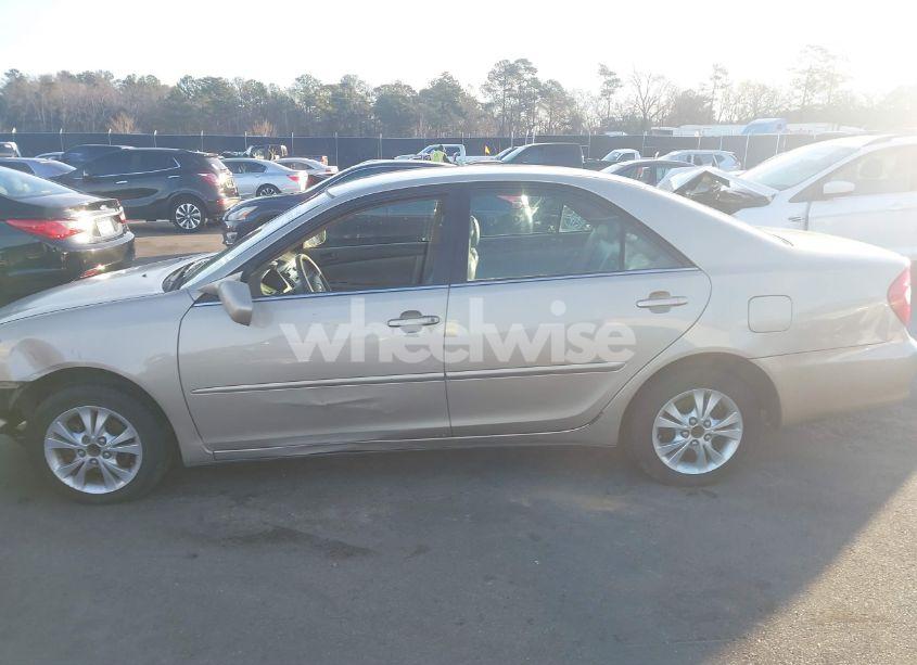 Photo 14 of 2004 Toyota Camry LE V6 (VIN 4T1BF32K74U570479)