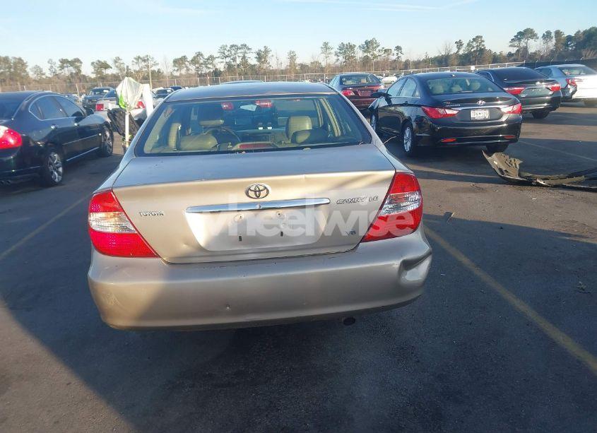 Photo 16 of 2004 Toyota Camry LE V6 (VIN 4T1BF32K74U570479)