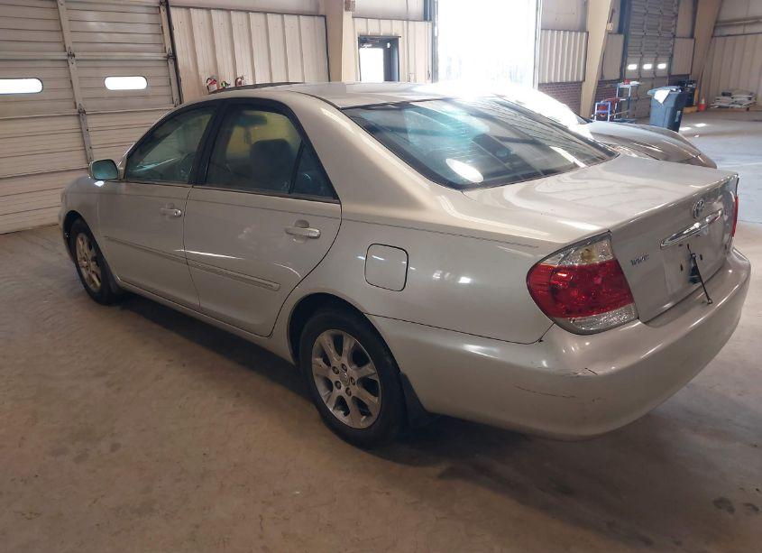 Photo 3 of 2005 Toyota Camry XLE V6 (VIN 4T1BF32K75U594024)