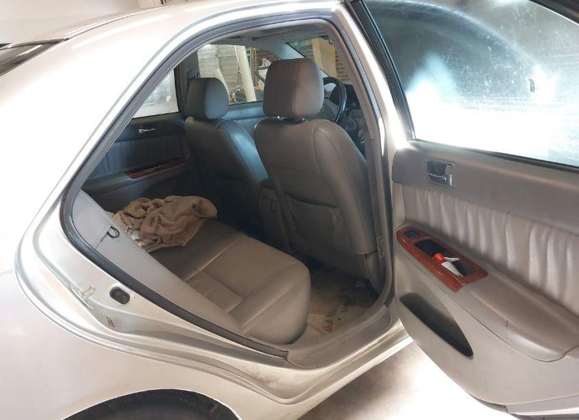 Photo 8 of 2005 Toyota Camry XLE V6 (VIN 4T1BF32K75U594024)