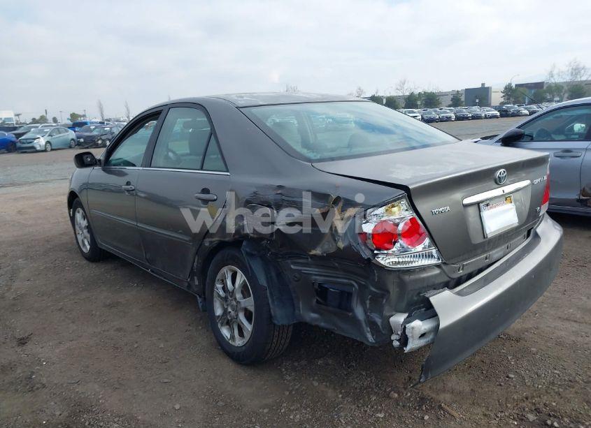 Photo 6 of 2005 Toyota Camry XLE V6 (VIN 4T1BF32K75U595836)