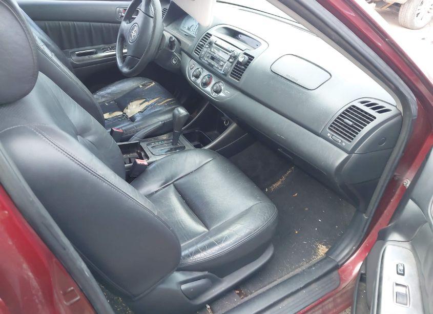 Photo 5 of 2002 Toyota Camry SE V6 (VIN 4T1BF32K82U004215)
