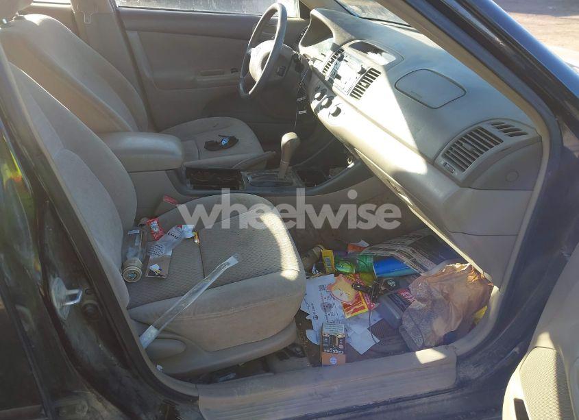 Photo 5 of 2002 Toyota Camry LE V6 (VIN 4T1BF32K82U016154)