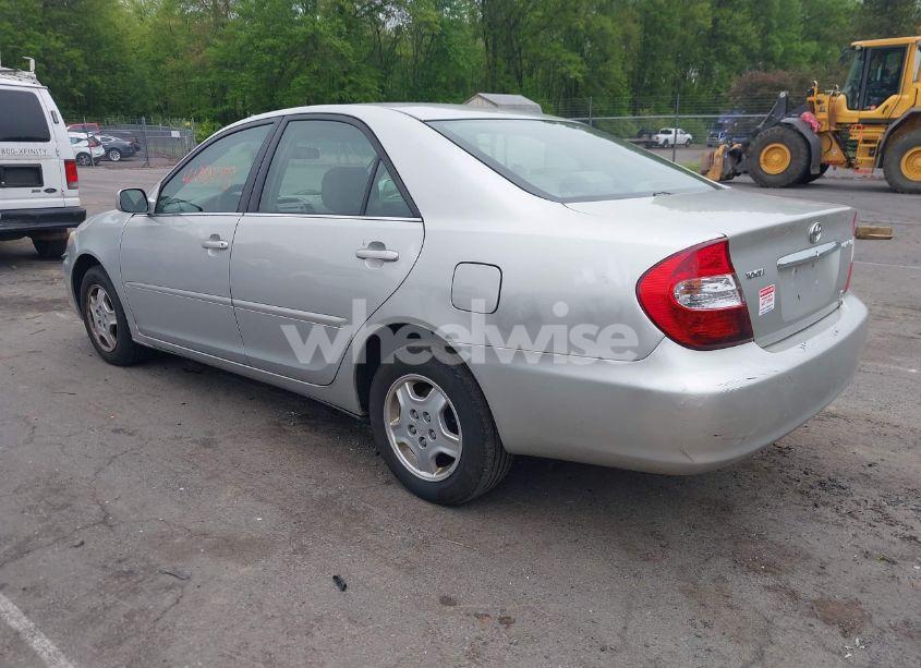 Photo 3 of 2002 Toyota Camry LE V6 (VIN 4T1BF32K82U021211)