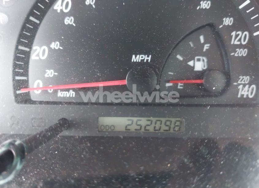 Photo 7 of 2002 Toyota Camry LE V6 (VIN 4T1BF32K82U021211)