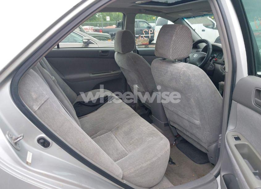 Photo 8 of 2002 Toyota Camry LE V6 (VIN 4T1BF32K82U021211)