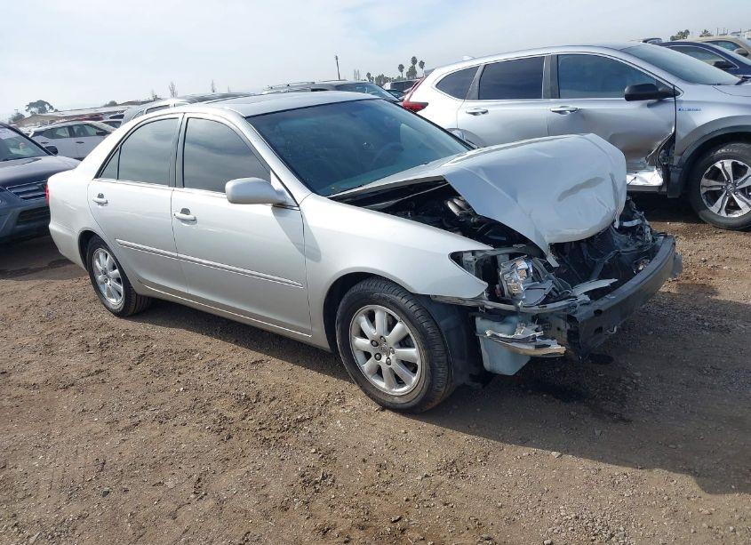 2002 Toyota Camry XLE V6 (VIN 4T1BF32K82U033696) main photo