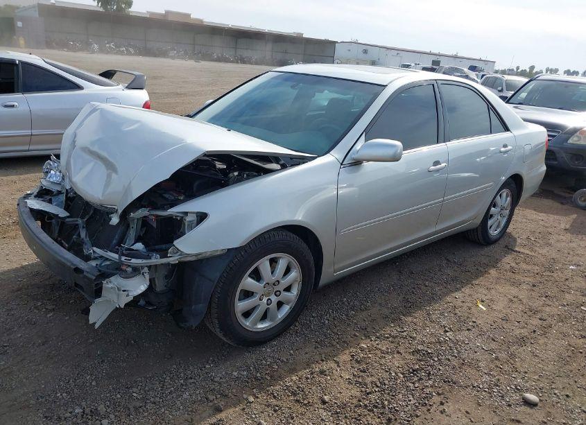 Photo 2 of 2002 Toyota Camry XLE V6 (VIN 4T1BF32K82U033696)