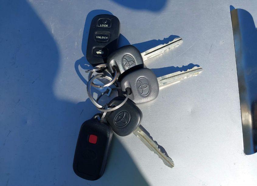 Photo 11 of 2003 Toyota Camry SE V6 (VIN 4T1BF32K83U054808)