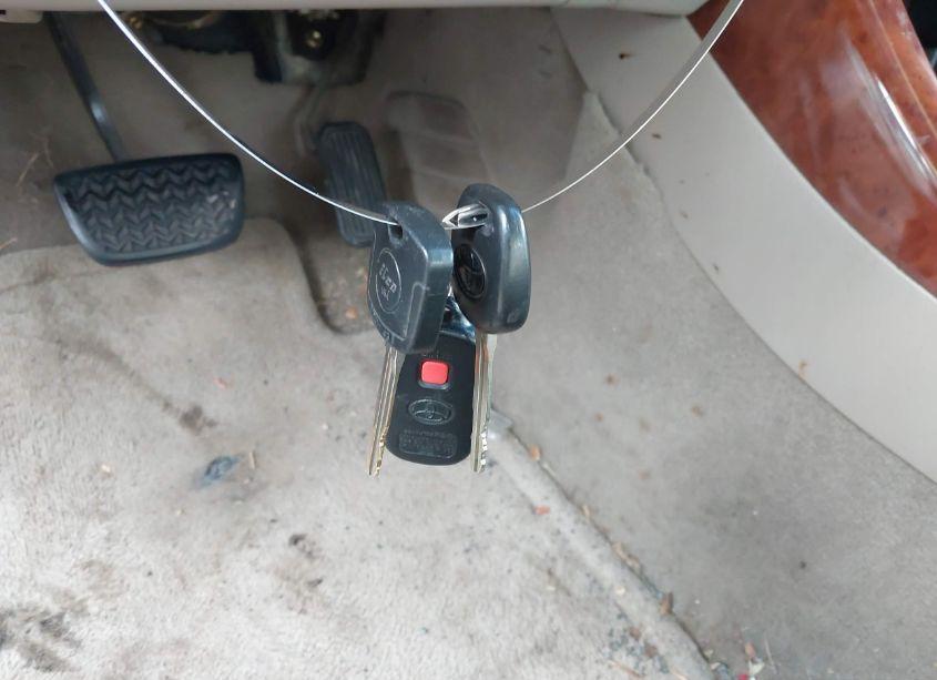 Photo 11 of 2003 Toyota Camry XLE V6 (VIN 4T1BF32K83U552135)